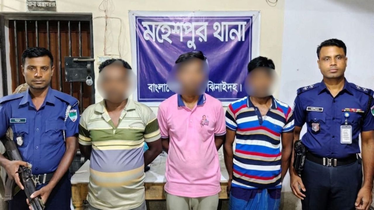 মহেশপুরে আ.লীগ নেতার বিরুদ্ধে ধর্ষণচেষ্টা ও পাল্টা চাঁদাবাজি মামলা