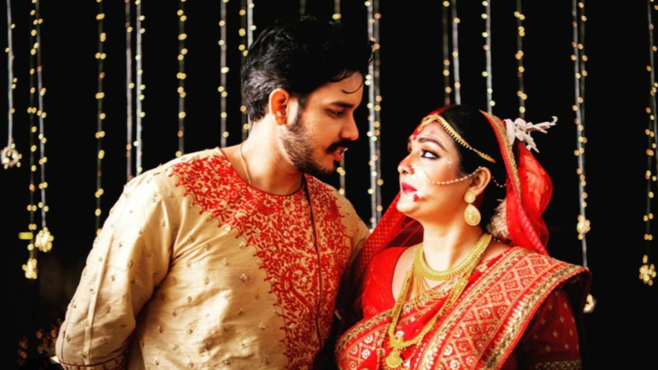 ‘ভোট দিলে অবিবাহিত সবার বিয়ে দেব’, প্রতিশ্রুতি প্রার্থীর