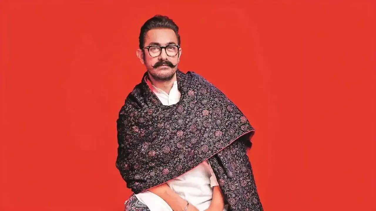 দর্শকের কাছে পৌঁছাতে ভিন্ন পথে আমির খান