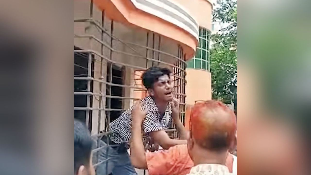 কুমিল্লায় চুরি করে পালানোর সময় গ্রিলে আটকে গেল চোর