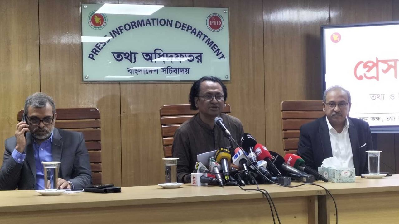 যুক্তরাষ্ট্রের সঙ্গে বাণিজ্য চুক্তি বাতিল নয়, হবে পুনর্মূল্যায়ন: প্রধানমন্ত্রীর তথ্য উপদেষ্টা