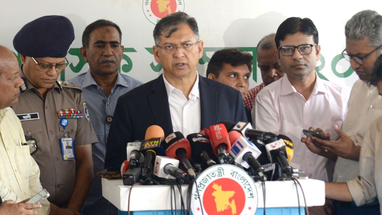কোরবানির ঈদে দেশজুড়ে নিরাপত্তা নি‌য়ে যা জানা‌লেন স্বরাষ্ট্রমন্ত্রী