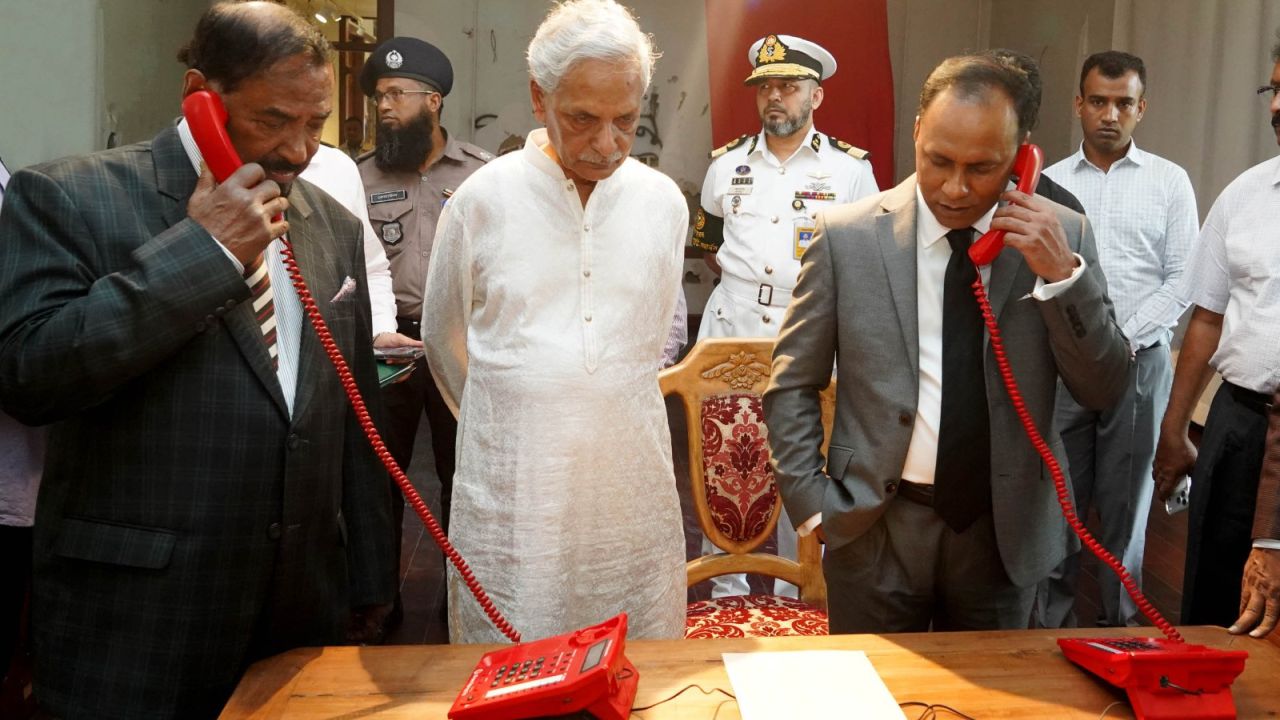 ‘জুলাই স্মৃতি জাদুঘর’ পরিদর্শন করলেন স্পিকার, ডেপুটি স্পিকার ও সংস্কৃতি মন্ত্রী
