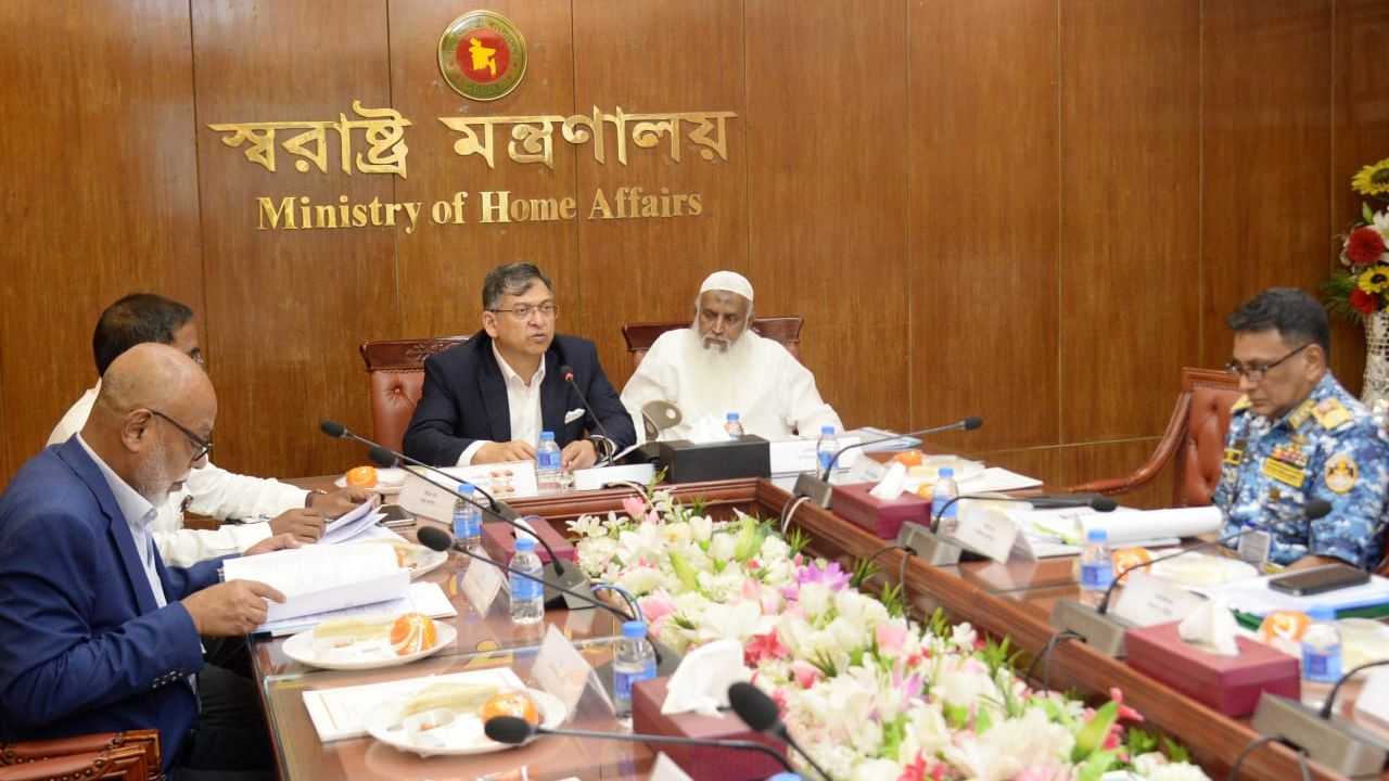 সীমান্তে কাঁটাতারের বেড়া নিয়ে যে সিদ্ধান্তের কথা জানালেন স্বরাষ্ট্রমন্ত্রী