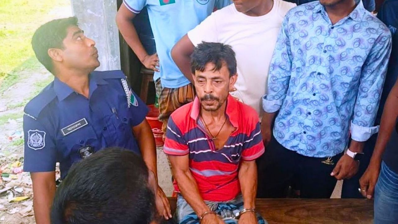 ইয়াবাসহ আটক ব্যক্তিকে পুলিশে দিল এলাকাবাসী