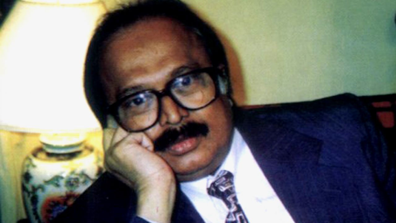 কবিতার ভিতর বাহির: সিকদার আমিনুল হক
