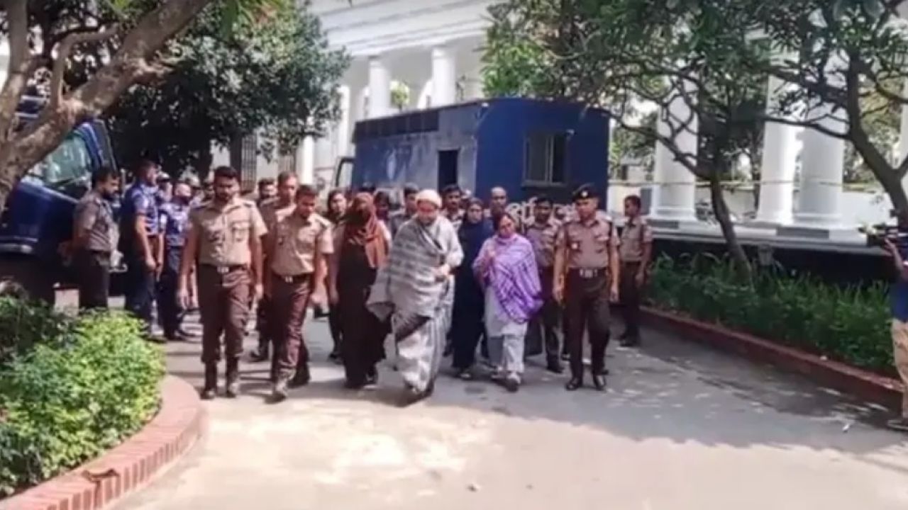 শাপলা চত্বরে হত্যার মামলায় ট্রাইব্যুনালে দীপু মনি-মোজাম্মেল বাবু-রুপা