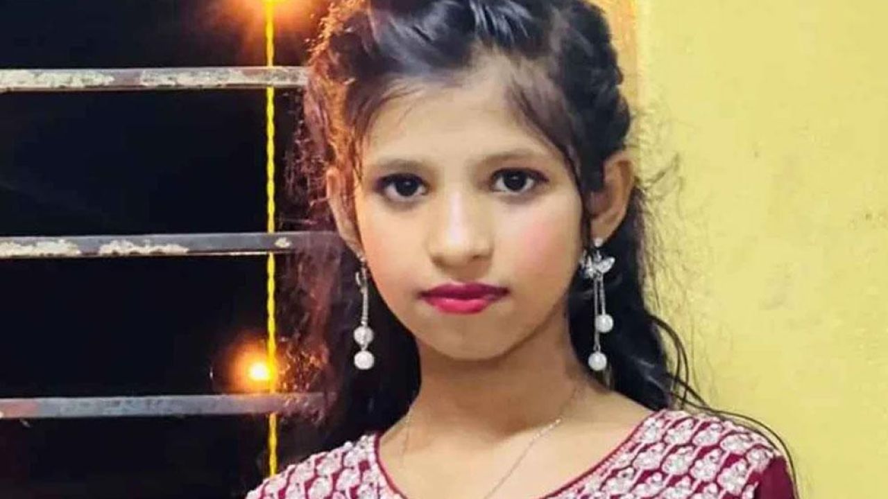 আইসিইউতে হার মানল ১১ বছরের শিশু রেশমি