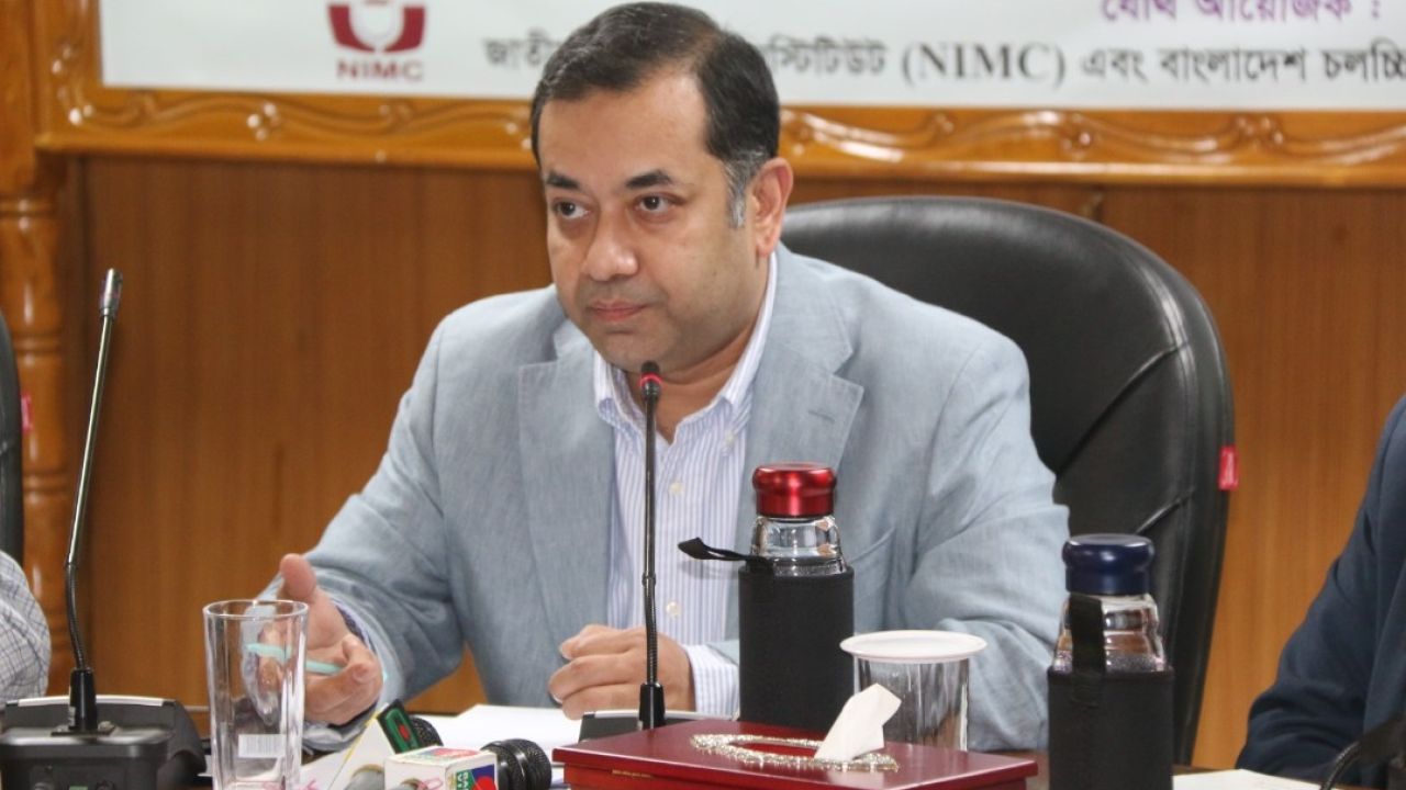 গণমাধ্যমে এআই’র ‘অপব্যবহার’ সতর্ক করলেন তথ্য প্রতিমন্ত্রী
