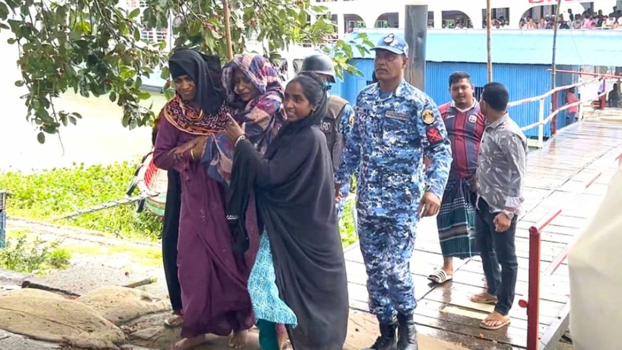 চলন্ত লঞ্চে বিপাকে প্রসূতি মা, ১৬১১১ নম্বরে ফোনের পর যা ঘটল