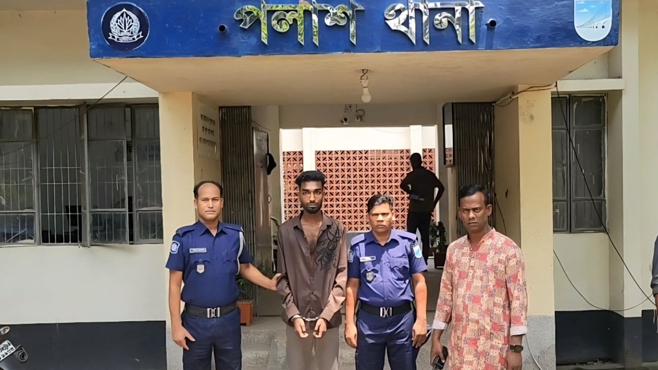 পলাশে স্কুলছাত্রী ধর্ষণে অভিযুক্ত যুবক গ্রেপ্তার