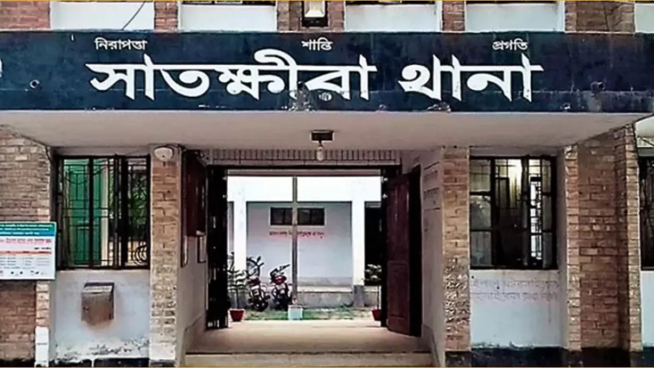 সাতক্ষীরায় অন্তঃসত্ত্বা স্ত্রীকে গলা কেটে হত্যার অভিযোগ