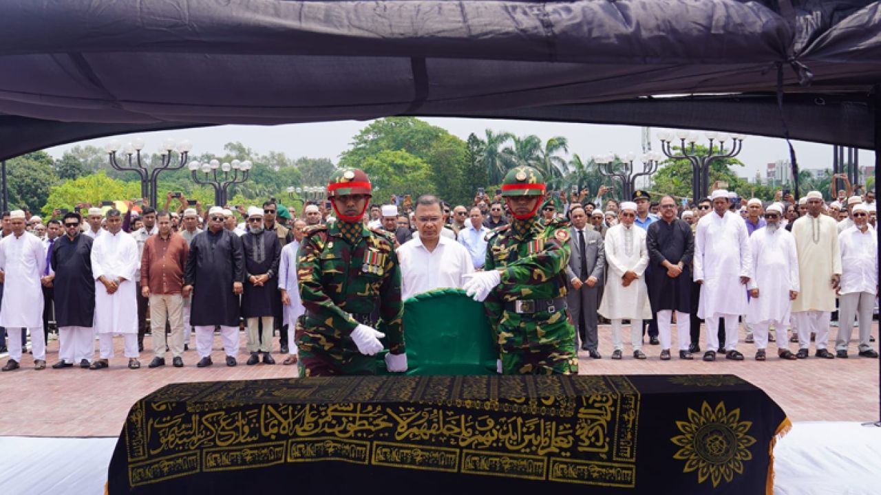 সাবেক প্রতিমন্ত্রী মিজানুর রহমান সিনহার জানাজায় অংশ নেন প্রধানমন্ত্রী