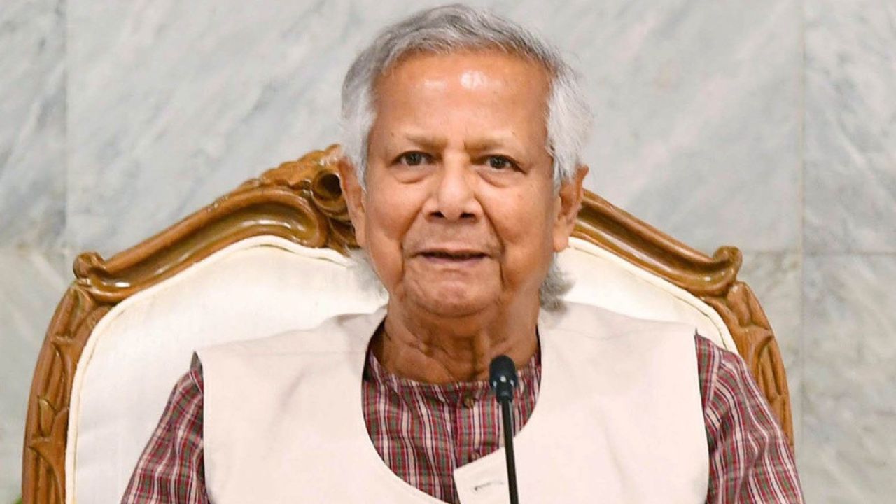 ড. ইউনূসসহ সব উপদেষ্টার দেশত্যাগে নিষেধাজ্ঞা চেয়ে রিট