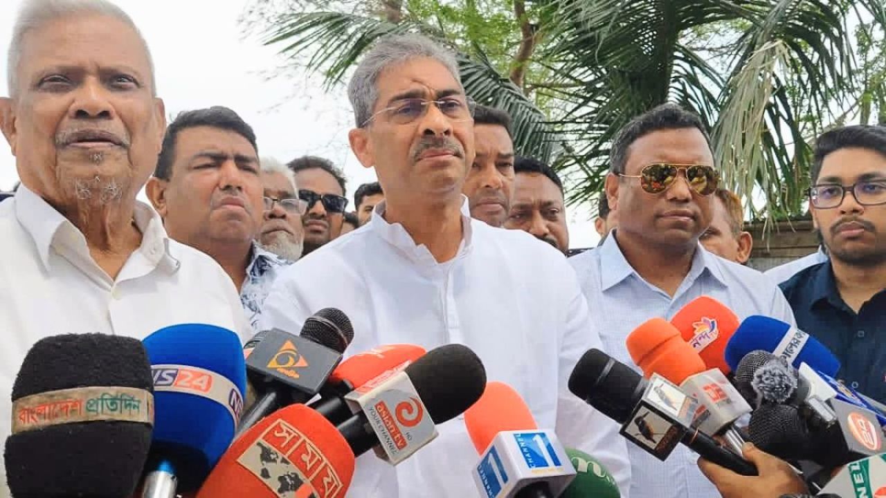 বর্ষা শেষেই মেঘনার ভাঙন রোধে স্থায়ী ব্যবস্থা : পানিসম্পদ মন্ত্রী