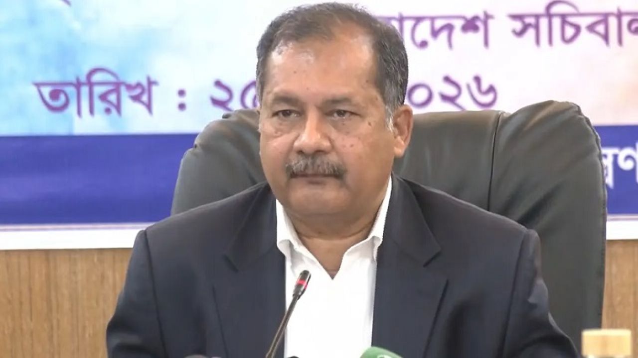 ​সাংবাদিকদের বিরুদ্ধে মামলা: প্রয়োজনীয় ব্যবস্থা নেওয়ার নির্দেশ প্রধানমন্ত্রীর 