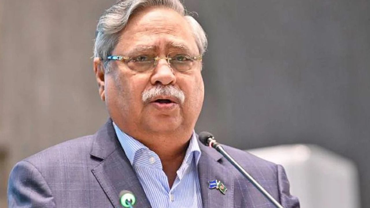 চিকিৎসা শেষে দেশে ফিরলেন রাষ্ট্রপতি