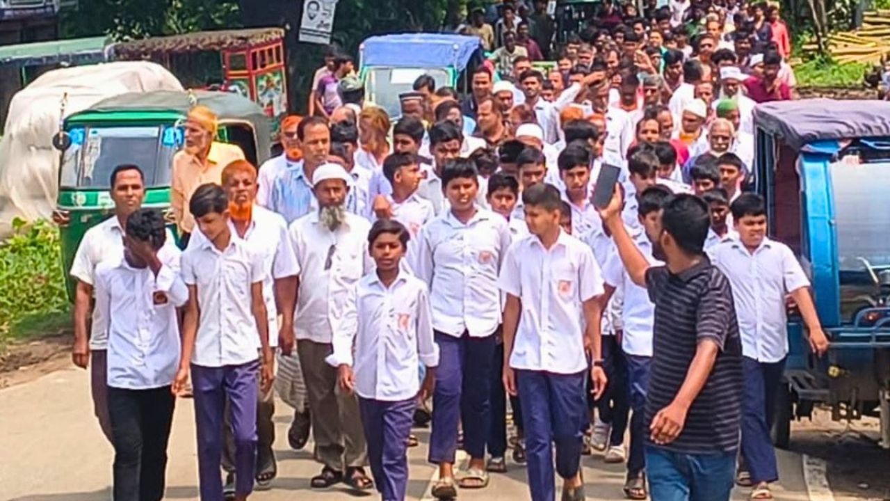 কালিয়াকৈরে কলেজের সভাপতি পদ নিয়ে অসন্তোষ