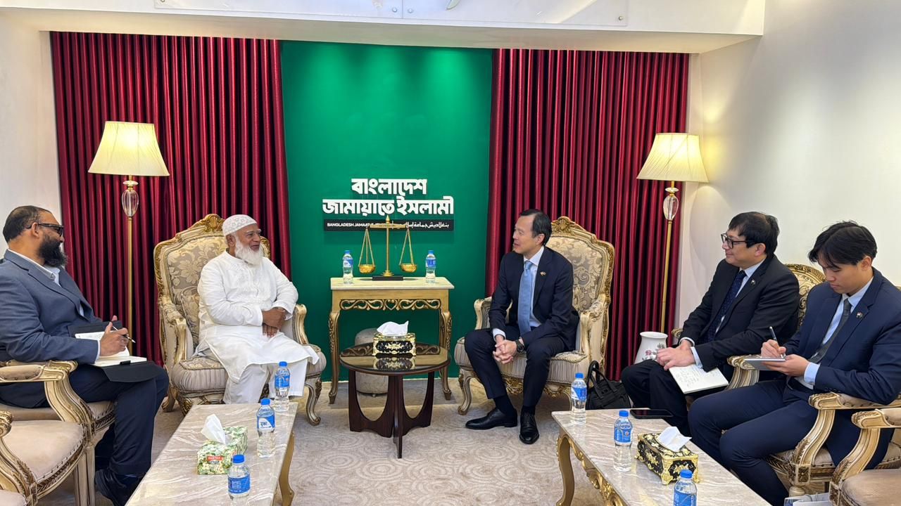 জামায়াত আমিরকে সিঙ্গাপুর সফরের আমন্ত্রণ হাইকমিশনারের