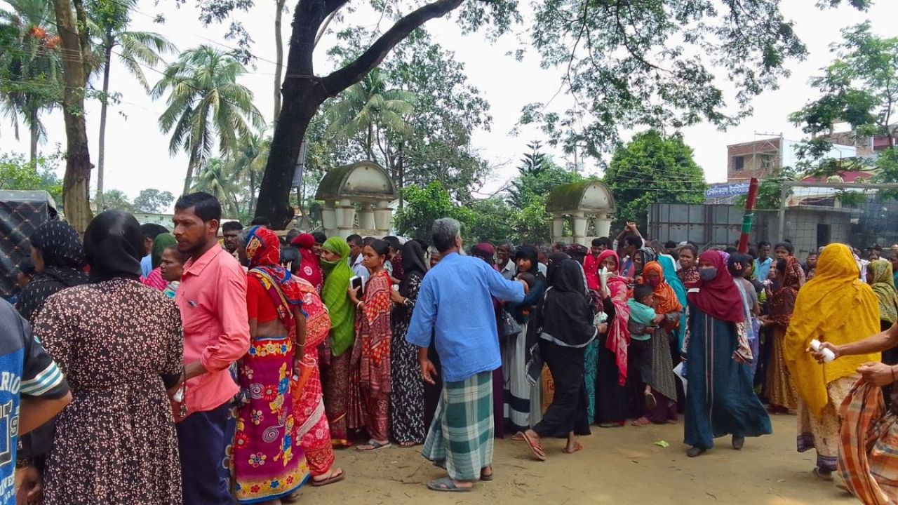 বিজিএফের চাল বিতরণে অনিয়মের অভিযোগ
