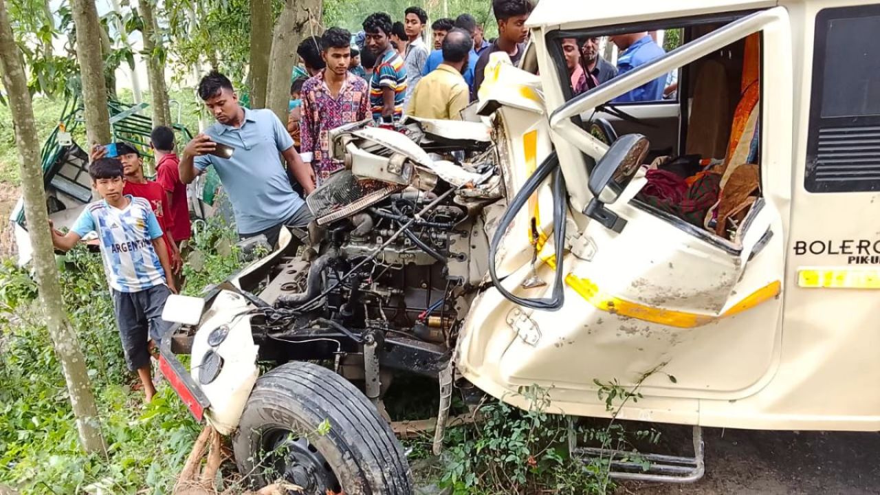 গাইবান্ধায় পিকআপ-অটোরিকশা সংঘর্ষে নিহত ২