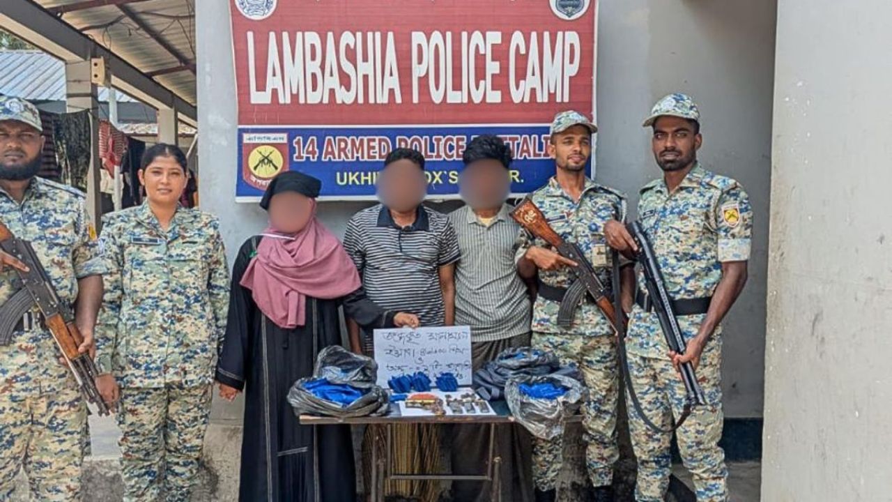 উখিয়ায় ৪৩ হাজার ইয়াবাসহ আটক ৩