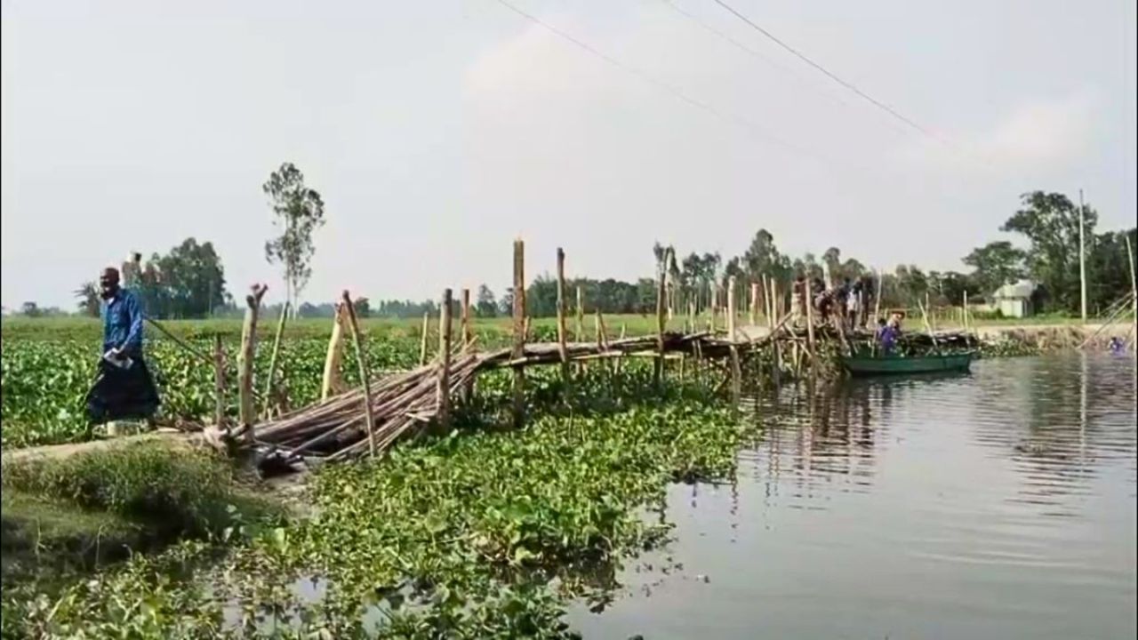 সুন্দরগঞ্জে সেতুর অভাবে দুই গ্রামে দুর্ভোগ