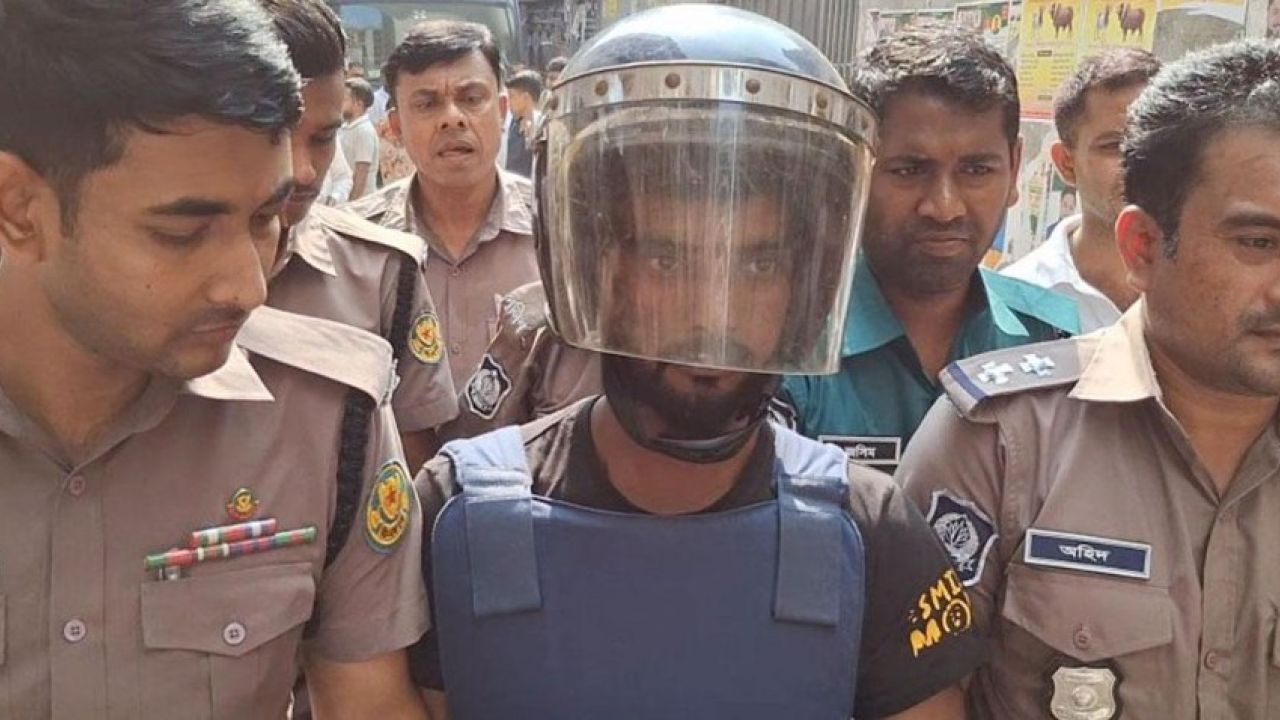 রামিসা হত্যা: আসামিকে আদালতে আনতেই উত্তেজনা-ফাঁসি দাবি