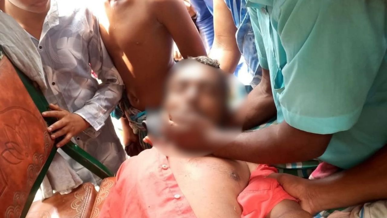 দেওয়ানগঞ্জে ভটভটি উল্টে গরু ব্যবসায়ীর মৃত্যু
