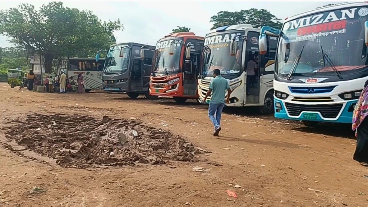 যাত্রী ডাকা নিয়ে স্বরূপকাঠিতে শ্রমিকদের দ্বন্দ্ব
