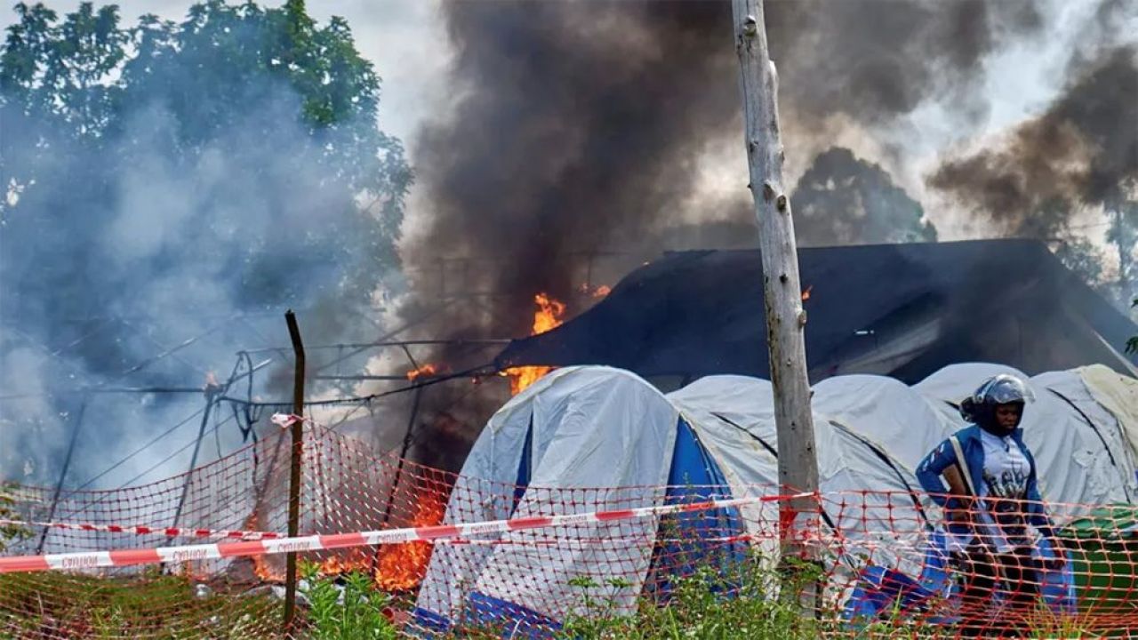 কঙ্গোতে হাসপাতালের কোয়ারেন্টাইন তাঁবু পুড়িয়ে দিল বিক্ষুব্ধ জনতা