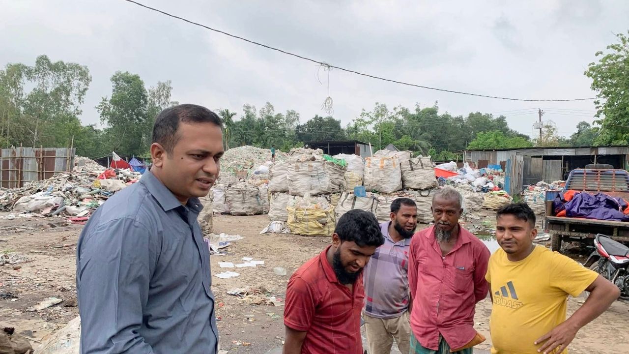 শ্রীমঙ্গলে পরিবেশ দূষণে দুই কারখানাকে জরিমানা