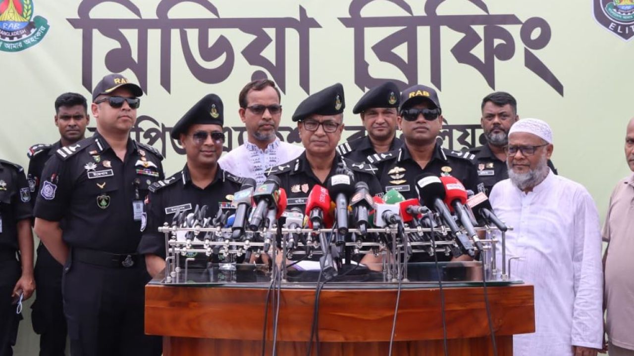 পশুর হাটে নিরাপত্তা জোরদার করেছে র‌্যাব