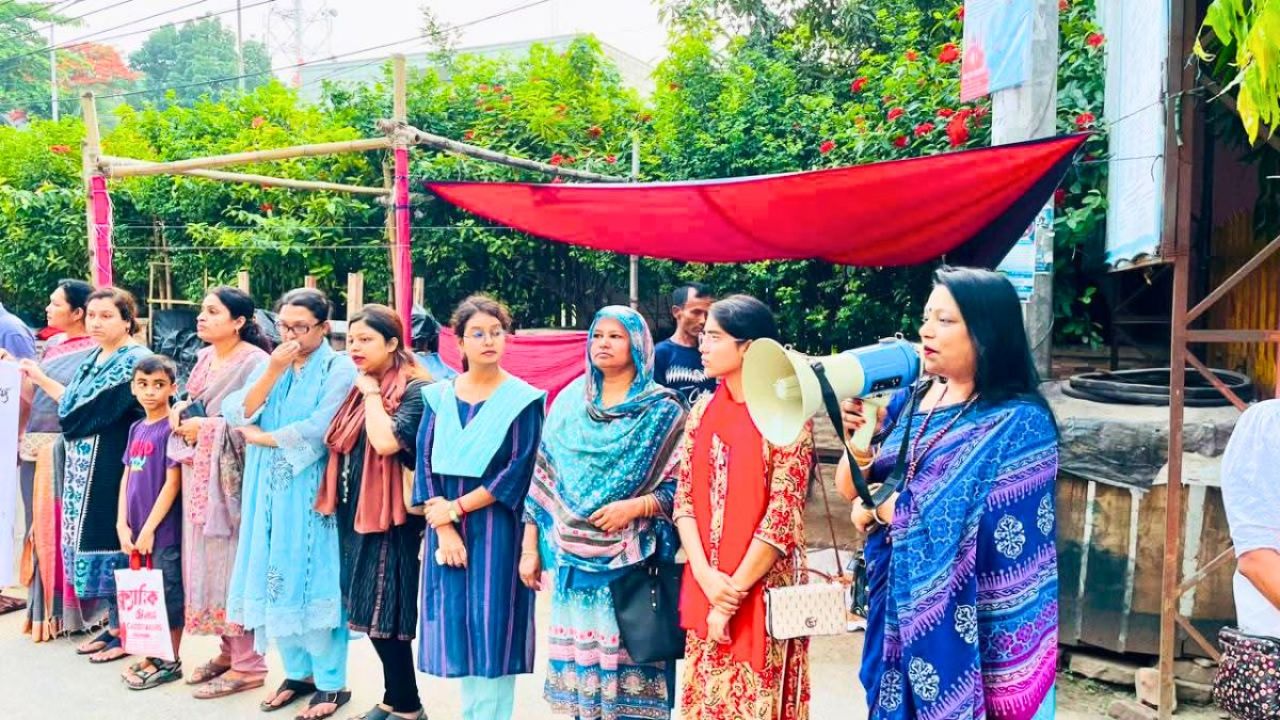 রামিসা হত্যার বিচারে চেয়ে ফুঁসে উঠেছেন সংস্কৃতিকর্মীরা