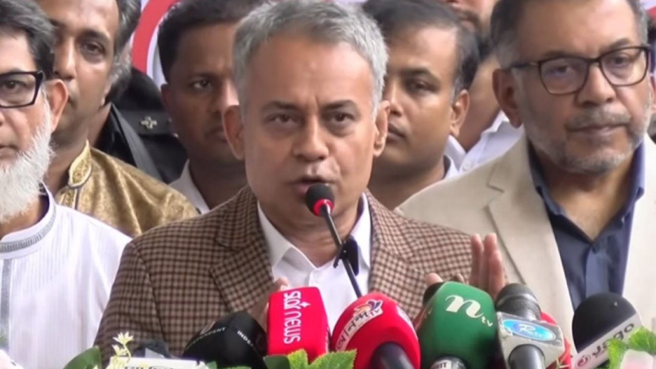 ট্রেনে নারীদের জন্য আলাদা কোচের পরিকল্পনা সরকারের