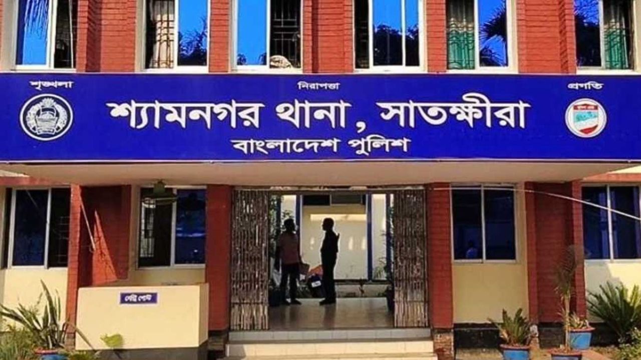 শ্যামনগরে বেড়িবাঁধ প্রকল্পে হামলা, অভিযুক্ত ২৫