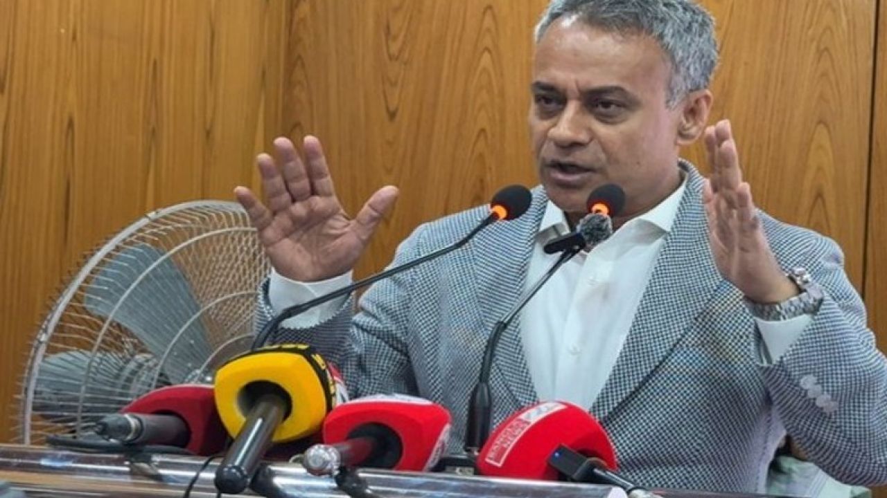 টাঙ্গাইলে দুর্ঘটনায় চালক-যাত্রীদের ‘দুষলেন’ সড়কমন্ত্রী
