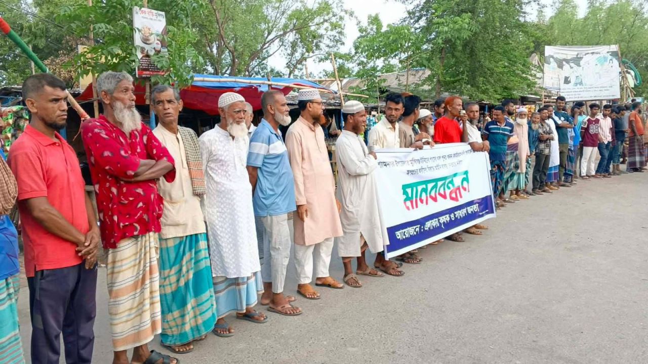 শ্যামনগরে এনজিওর বিরুদ্ধে খাল খননে বাধার অভিযোগ