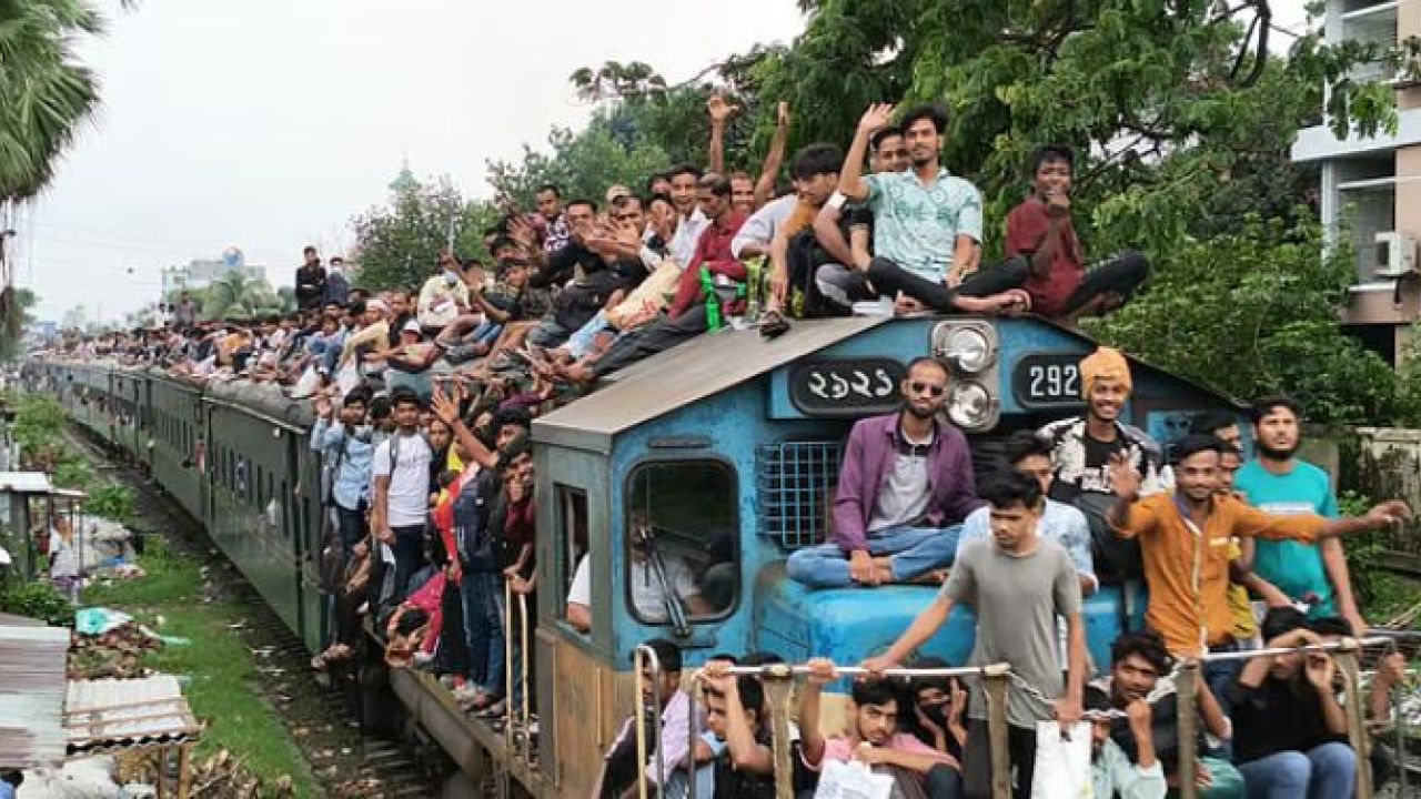 ঈদযাত্রায় ভোগান্তি উত্তরবঙ্গে, নির্বিঘ্ন দক্ষিণাঞ্চলে