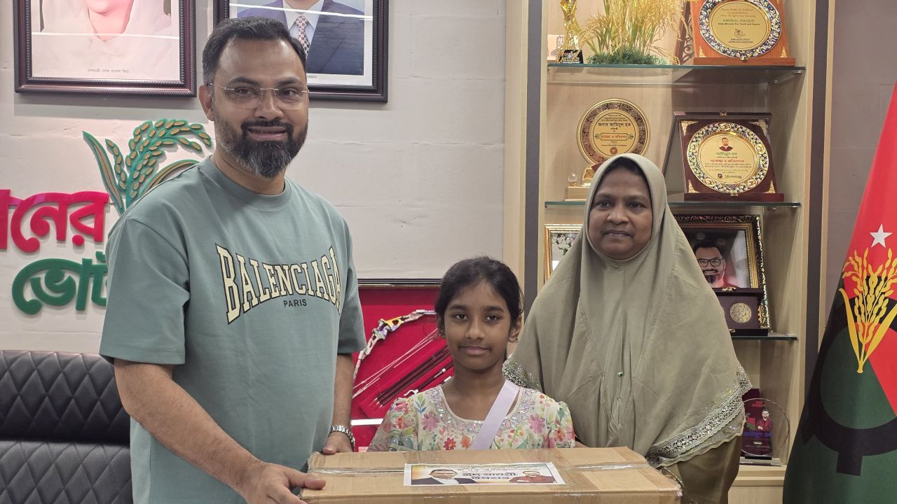 গুম-শহীদ পরিবারের পাশে আমিনুল হক 