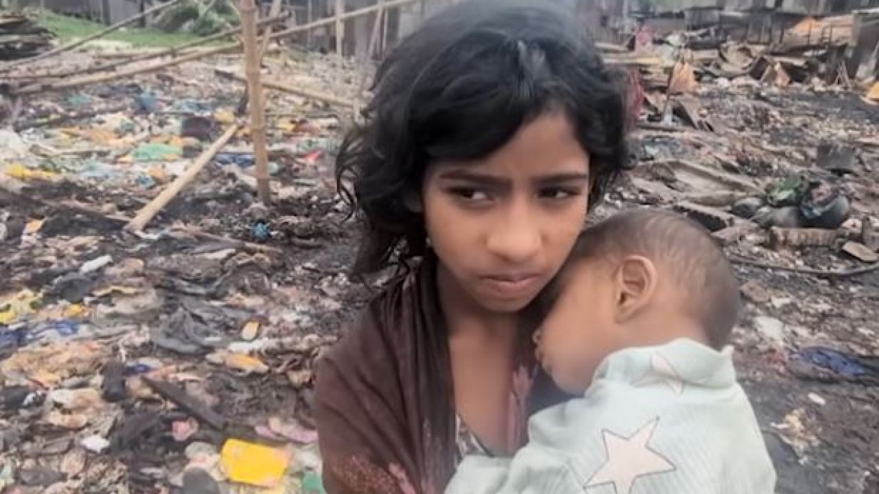 স্বপ্নের ছাই ধুয়ে গেল বৃষ্টিতে, ঈদ ফ্লাইওভারের নিচে