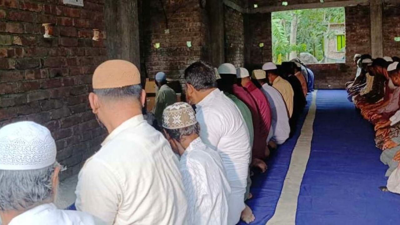 সাতক্ষীরায় ২৫ গ্রামে ঈদুল আজহা উদ্‌যাপিত