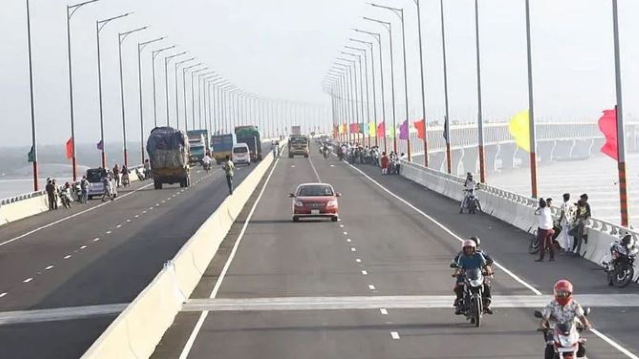 পদ্মা-যমুনা সেতুতে রেকর্ড পারাপার, টোল ৯ কোটি