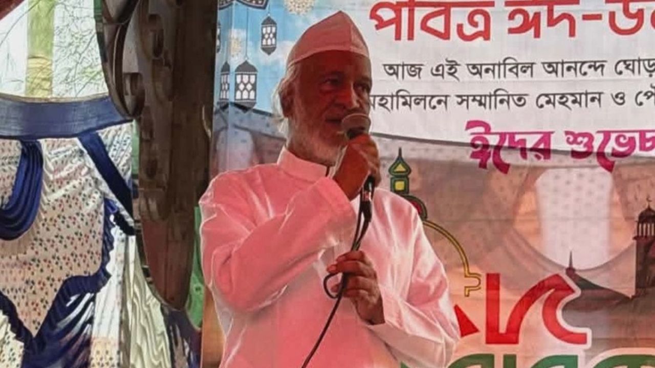 ঘোড়াশাল পৌর ঈদগাহে সর্বস্তরের মানুষের ঢল