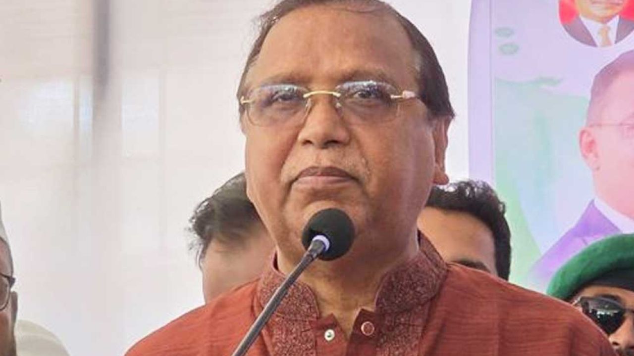 ট্রাক সংকটে বর্জ্য অপসারণে ধীরগতি: ডিএসসিসি প্রশাসক