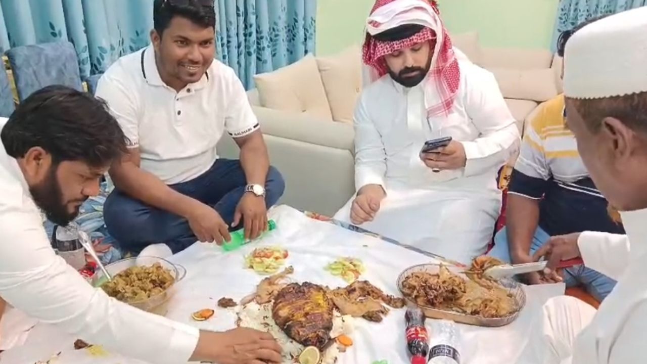 বন্ধুত্বের টানে হাজার মাইল পেরিয়ে গাজীপুরে
