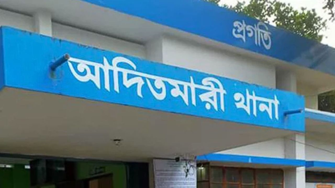 আদিতমারীতে ট্রাকের ধাক্কায় তরুণীর মৃত্যু
