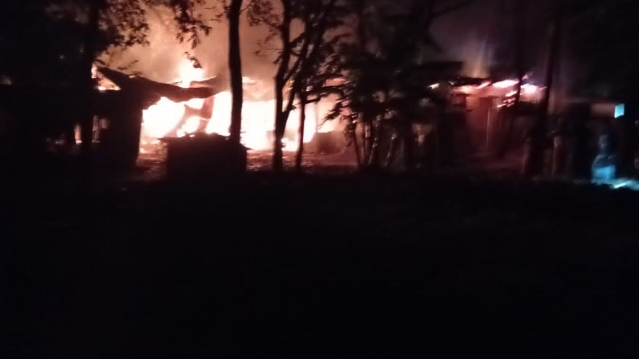 ঈদের চাঁদ রাতে পুড়লো স্বপ্ন