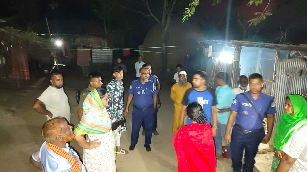 কুমারখালীতে বাল্যবিয়ের আসরে হাজির ইউএনও