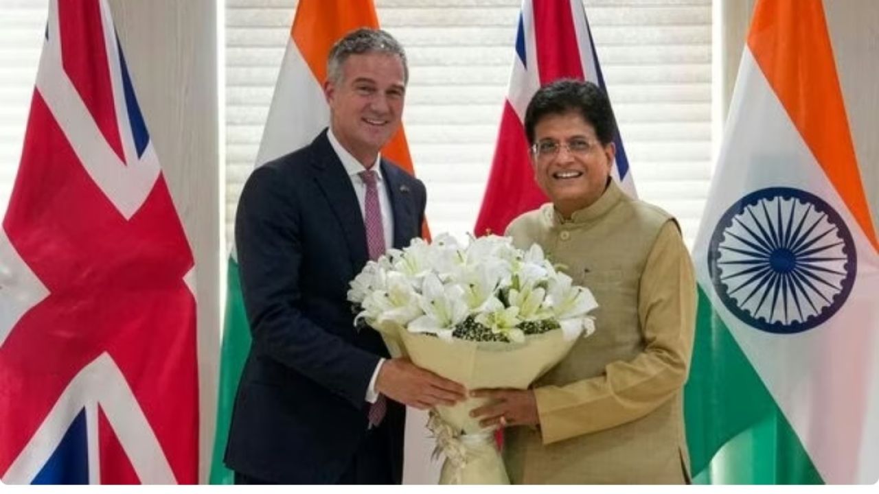 ভারত-ব্রিটেন বাণিজ্য চুক্তি: নতুন গতি, কূটনৈতিক তৎপরতা তুঙ্গে               